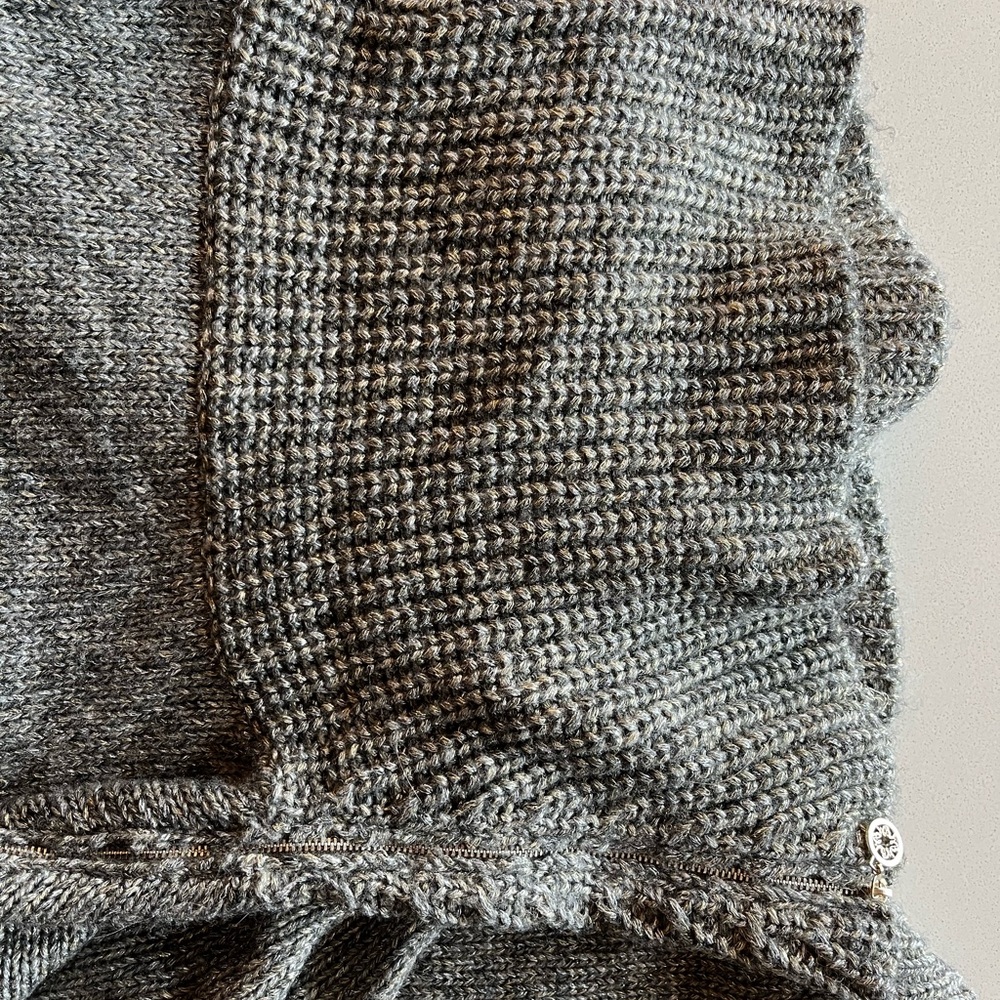 White House Black Market Silver Shiny Charcoal Off-Shoulder Zippered Sweater - Picture 9 of 9